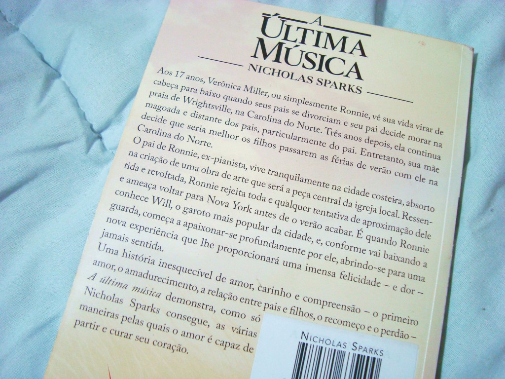 Contra-capa do livro "A última música"